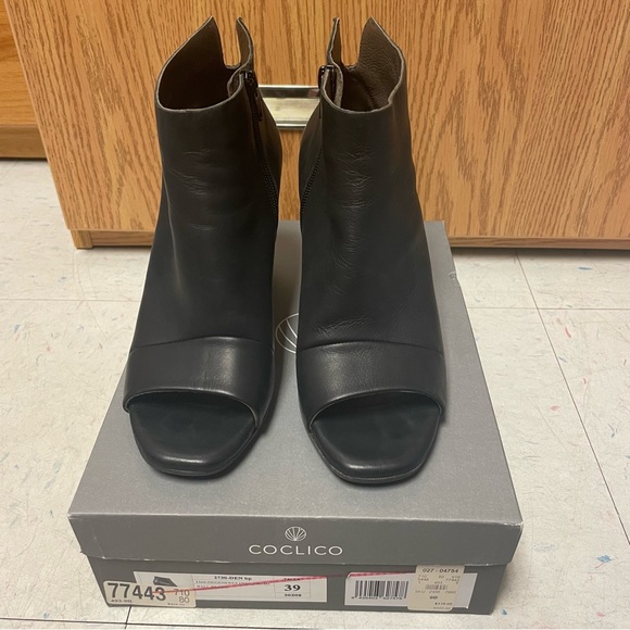 NWT Coclico Leather Open Toe Heel Boots - Picture 4 of 12